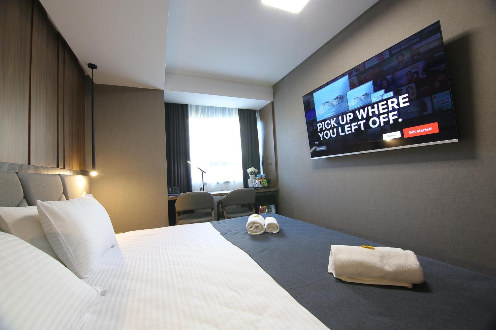 בלגרד Lumiere Hotel מראה חיצוני תמונה