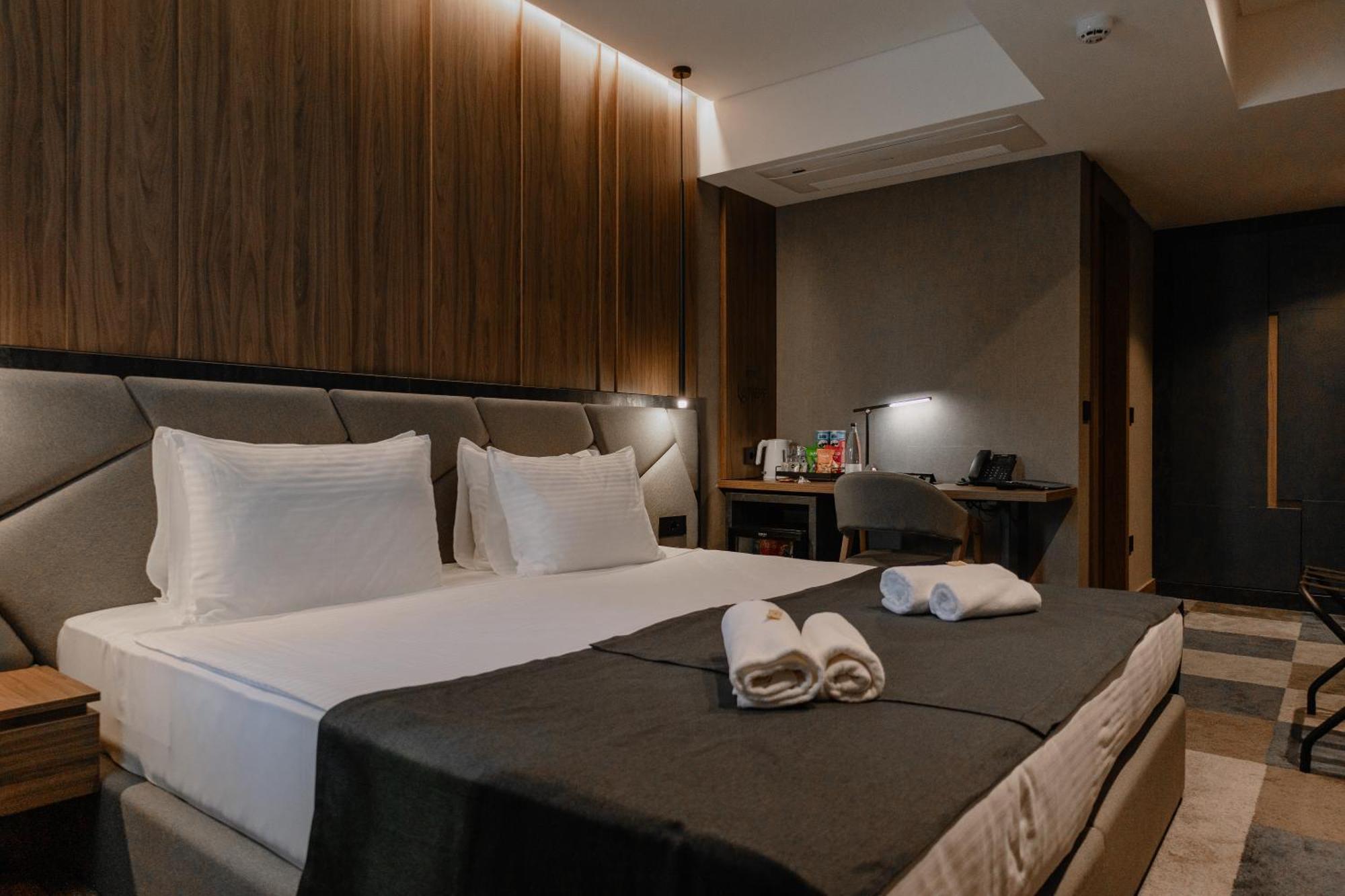 בלגרד Lumiere Hotel מראה חיצוני תמונה