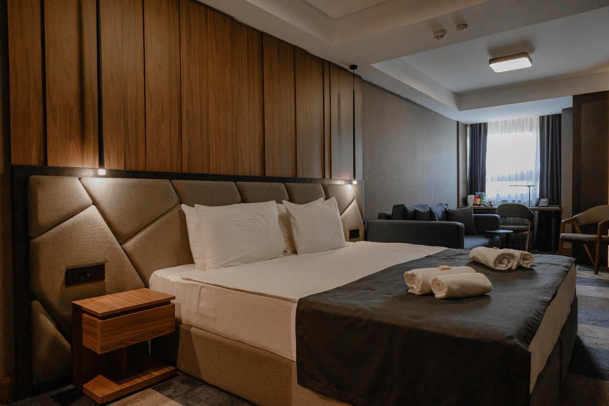 בלגרד Lumiere Hotel מראה חיצוני תמונה